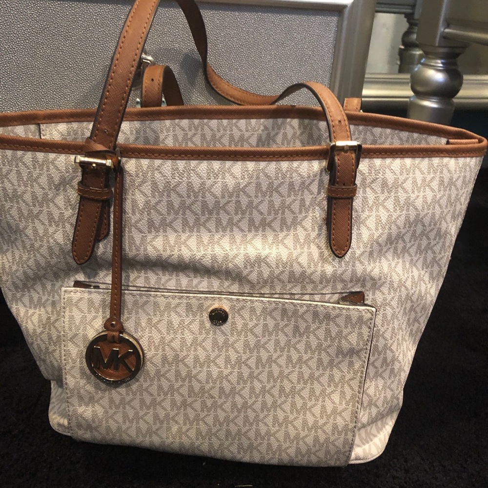 Micheal Kors bag